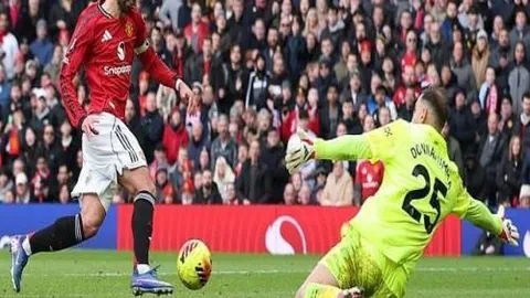 《巅峰对决：雄鹿与掘金NBA激战，揭秘战局密码！》